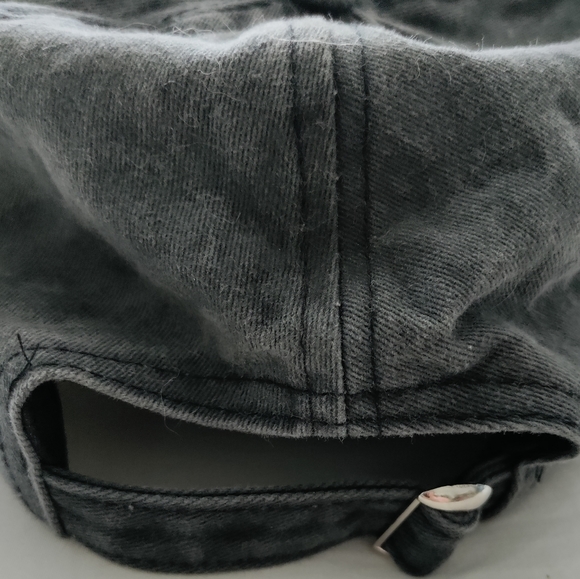 Rosebud Motel hat! - Picture 4 of 5